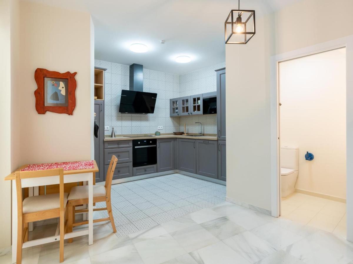 Holi-Rent Penthouse Penuelas Sevilla Exterior foto